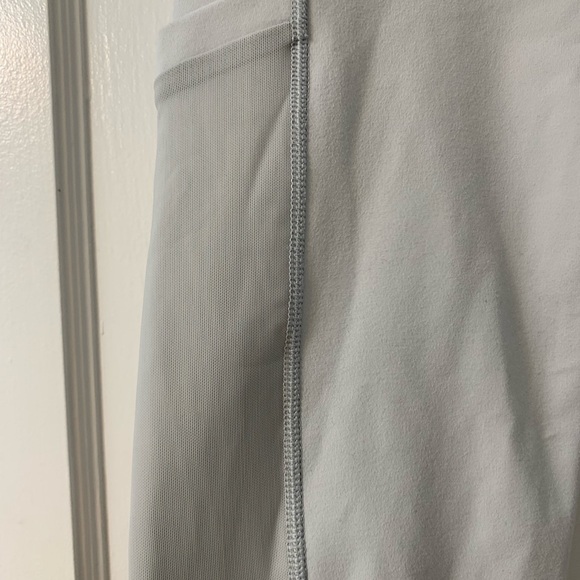 On-The-Go Legging (Short Length) - Picture 2 of 4